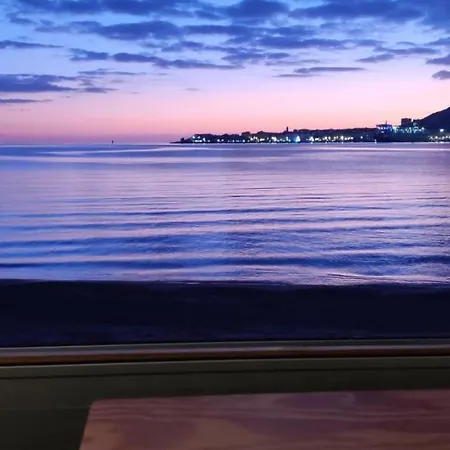 Sur La Διαμέρισμα Αζάτσιο